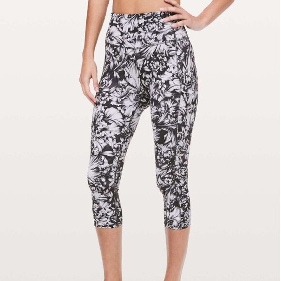 Lululemon Fast & Free Crop II *Nulux 19" Night Garden Ice Grey Black - Picture 6 of 6